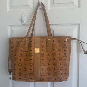 MCM Liz reversible medium tote